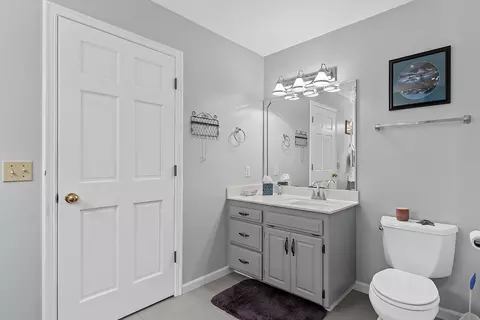 Bath - 715 W Wasson St, Nixa, MO 65714 photo 2 of 3