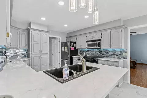 Kitchen - 715 W Wasson St, Nixa, MO 65714 photo 3 of 6