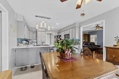 Dining - 715 W Wasson St, Nixa, MO 65714 photo 3 of 3