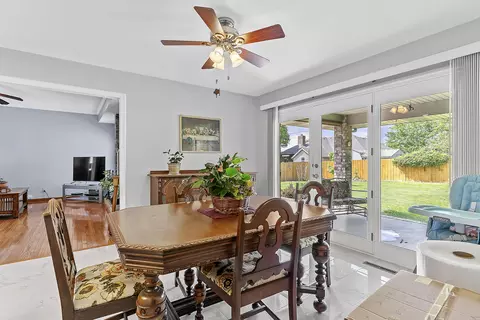 Dining - 715 W Wasson St, Nixa, MO 65714 photo 2 of 3