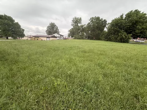 000 10th, Cassville, MO 65625