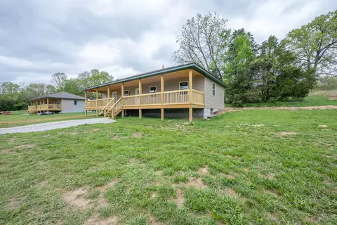 Exterior - 483 Foxden Dr, Gainesville, MO 65655 photo 2 of 4