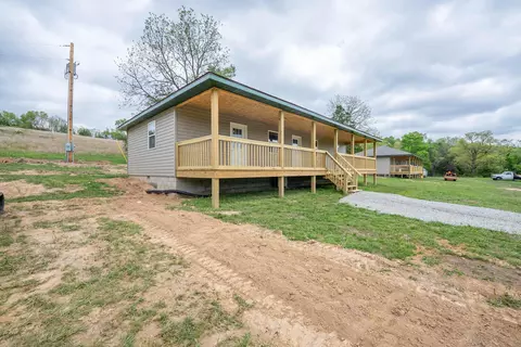Exterior - 483 Foxden Dr, Gainesville, MO 65655 photo 3 of 4