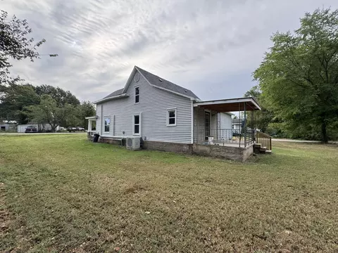 Exterior - 22488 Main St, Weaubleau, MO 65774 photo 7 of 12