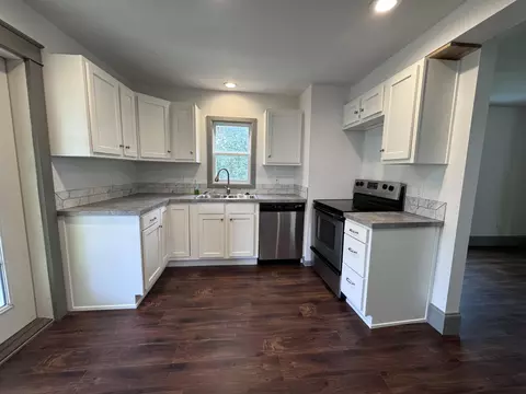 Kitchen - 22488 Main St, Weaubleau, MO 65774 photo 3 of 4