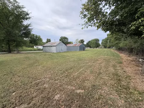 Exterior - 22488 Main St, Weaubleau, MO 65774 photo 11 of 12