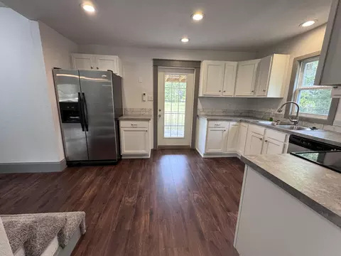 Kitchen - 22488 Main St, Weaubleau, MO 65774 photo 1 of 4