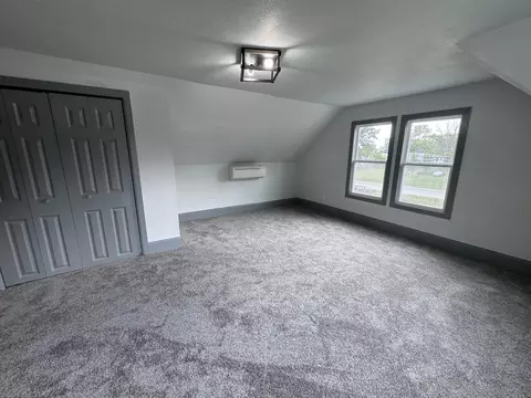 Bedroom - 22488 Main St, Weaubleau, MO 65774 photo 3 of 4