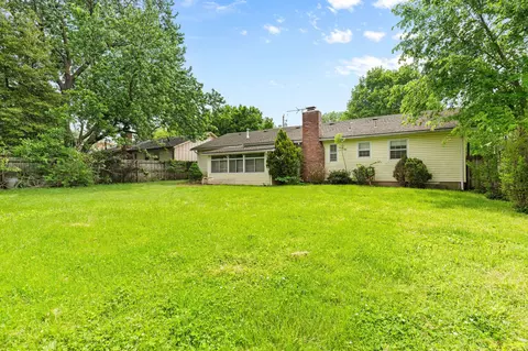 215 E Crestview St, Springfield, MO 65807 photo 23