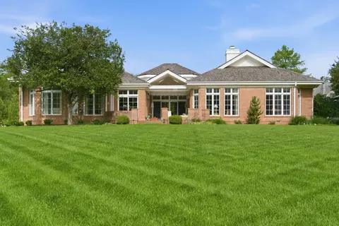 Exterior - 5722 S Castlebay Dr, Springfield, MO 65809 photo 8 of 12
