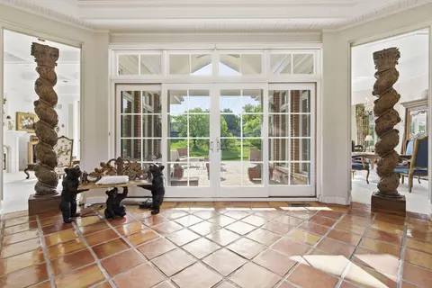 Entry Way - 5722 S Castlebay Dr, Springfield, MO 65809 photo 1 of 3