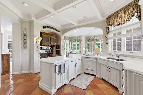 Kitchen - 5722 S Castlebay Dr, Springfield, MO 65809 photo 4 of 4