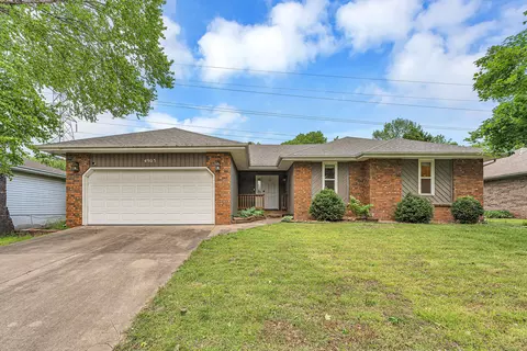 4903 S Glenn Ave, Springfield, MO 65810