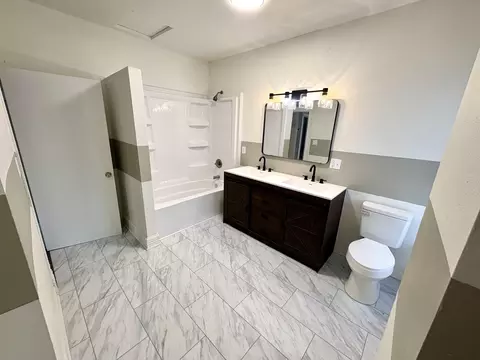 Bath - 1728 N Sherman Ave, Springfield, MO 65803 photo 1 of 2