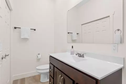 Bath - 123 Willow Oak Ln, Branson, MO 65616 photo 5 of 6