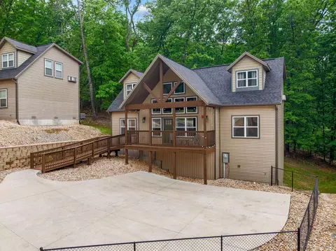 Exterior - 123 Willow Oak Ln, Branson, MO 65616 photo 2 of 6