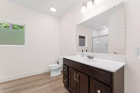Bath - 123 Willow Oak Ln, Branson, MO 65616 photo 1 of 6