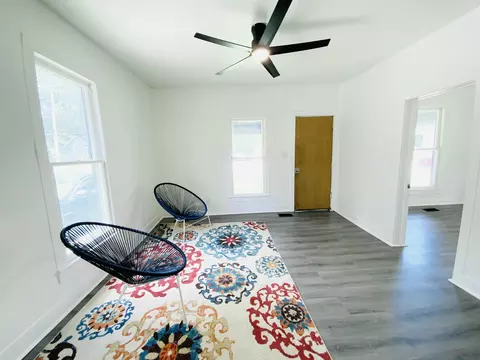 Living - 1448 E Florida St, Springfield, MO 65803 photo 2 of 3