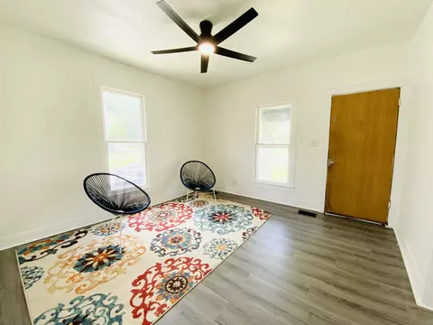 Living - 1448 E Florida St, Springfield, MO 65803 photo 1 of 3
