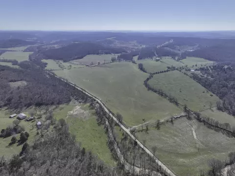 23605 County Road U-112, Macomb, MO 65702