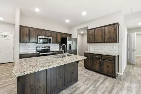 Kitchen - 204 E Rosalie St, Strafford, MO 65757 photo 2 of 3