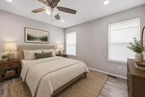 Bedroom - 204 E Rosalie St, Strafford, MO 65757 photo 2 of 2