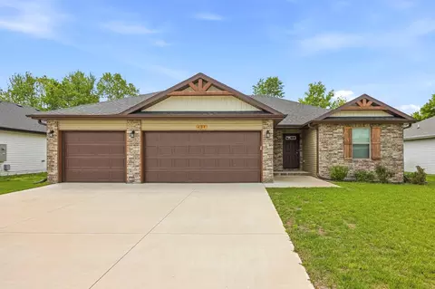 204 E Rosalie St, Strafford, MO 65757