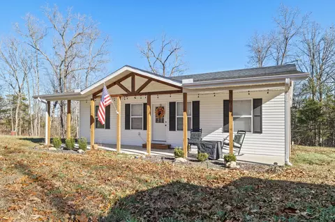 Exterior - 3048 Ryan Ln, Mansfield, MO 65704 photo 2 of 6