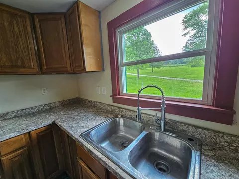Kitchen - 105 Cedar Blf, Cabool, MO 65689 photo 3 of 3
