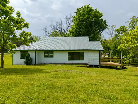 Exterior - 105 Cedar Blf, Cabool, MO 65689 photo 4 of 13