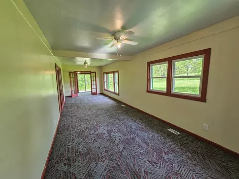 Living - 105 Cedar Blf, Cabool, MO 65689 photo 1 of 2