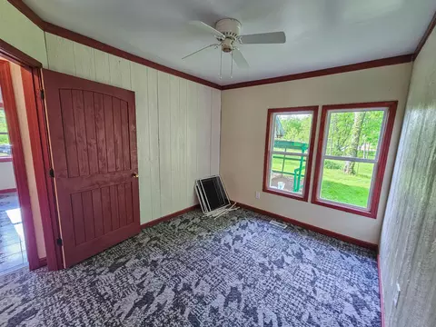 Bedroom - 105 Cedar Blf, Cabool, MO 65689 photo 2 of 2