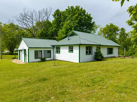 Exterior - 105 Cedar Blf, Cabool, MO 65689 photo 3 of 13