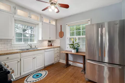Kitchen - 2310 E Grand St, Springfield, MO 65804 photo 2 of 2
