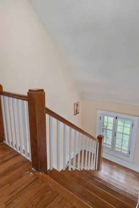 Entry Way - 2310 E Grand St, Springfield, MO 65804 photo 2 of 3