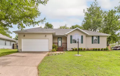 714 S Rice St, Nixa, MO 65714
