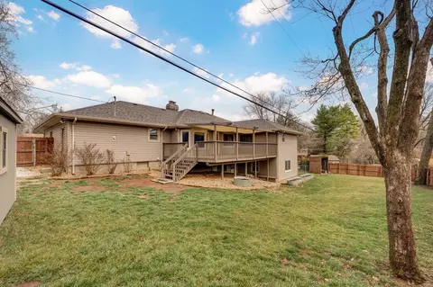 Exterior - 922 E Manchester Dr, Springfield, MO 65810 photo 11 of 15