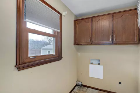 Other - 922 E Manchester Dr, Springfield, MO 65810 photo 4 of 11