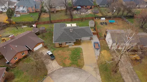 View/Area - 922 E Manchester Dr, Springfield, MO 65810 photo 1 of 2