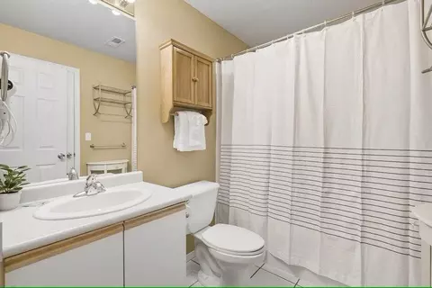 Bath - 120 Spring Creek Ct #36, Branson, MO 65616 photo 1 of 3