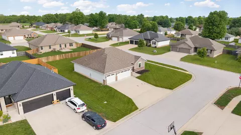 1829 S Erika Ave, Springfield, MO 65802 photo 32