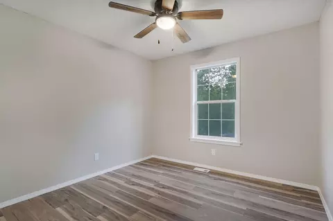 Bedroom - 813 Galena Rd, Ozark, MO 65721 photo 2 of 2