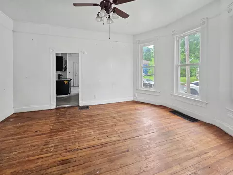 Living - 503 S New Ave, Springfield, MO 65806 photo 5 of 6