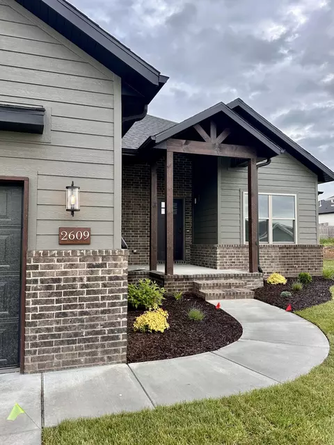 2609 W Webb Rd, Ozark, MO 65721 photo 2