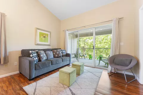 Living - 595 Timbercreek Rd #301, Branson, MO 65616 photo 1 of 2