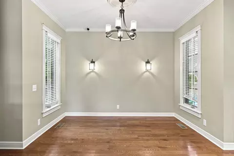 Living - 879 E Westchester Dr, Springfield, MO 65810 photo 5 of 6