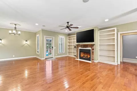 Living - 879 E Westchester Dr, Springfield, MO 65810 photo 1 of 6