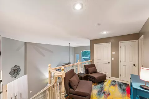 Entry Way - 3353 E Fox Grape St, Springfield, MO 65804 photo 3 of 3