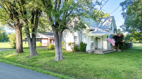 Exterior - 602 E Sanders St, Miller, MO 65707 photo 2 of 17