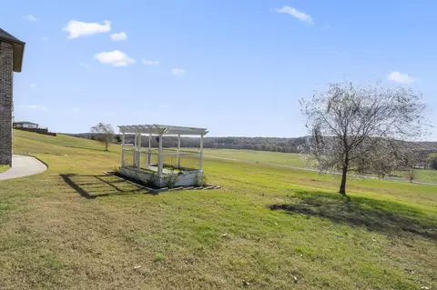 Exterior - 9386 E Maple Ridge Ln, Strafford, MO 65757 photo 9 of 14